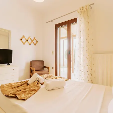 Holiday home Alonia View House *